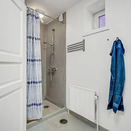 Cozy In C With Wifi 아파트 란데르스