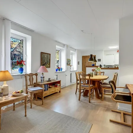 아파트 Cozy In C With Wifi